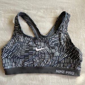 Nike Pro Sports Bra